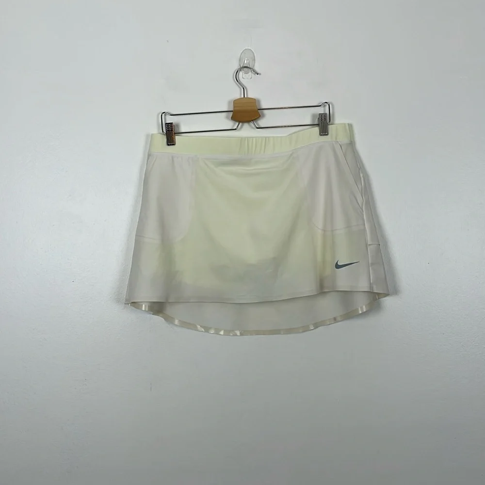 Nike Dri Fit Womens L 2 Piece Short Skirt 3 Pocket Tennis Removable Active Set